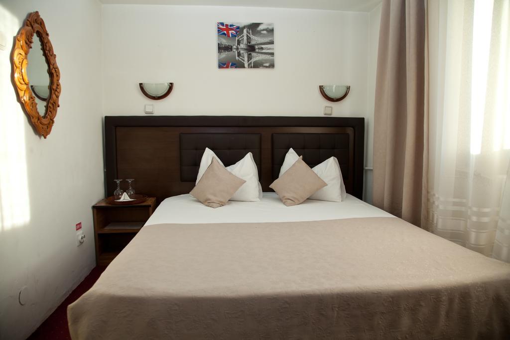 Hotel Metropol Πιτέστι Εξωτερικό φωτογραφία
