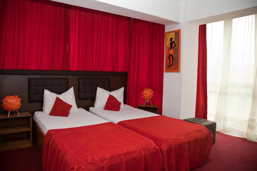 Hotel Metropol Πιτέστι Εξωτερικό φωτογραφία